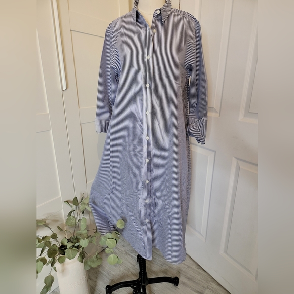 Button down Shress - Picture 4 of 7